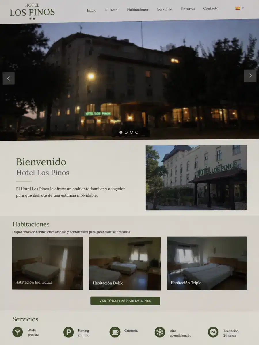 Fotografía de baja calidad de una habitación de hotel